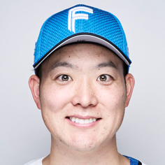 齋藤 友貴哉 - 北海道日本ハムファイターズ - プロ野球